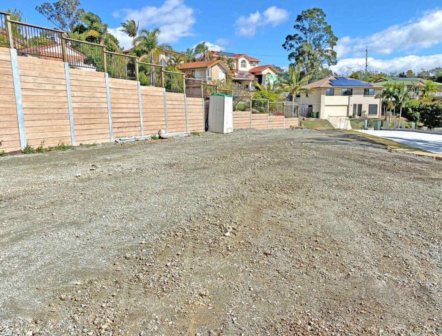 18 Hillside Crescent, Edens Landing QLD 4207, Image 2