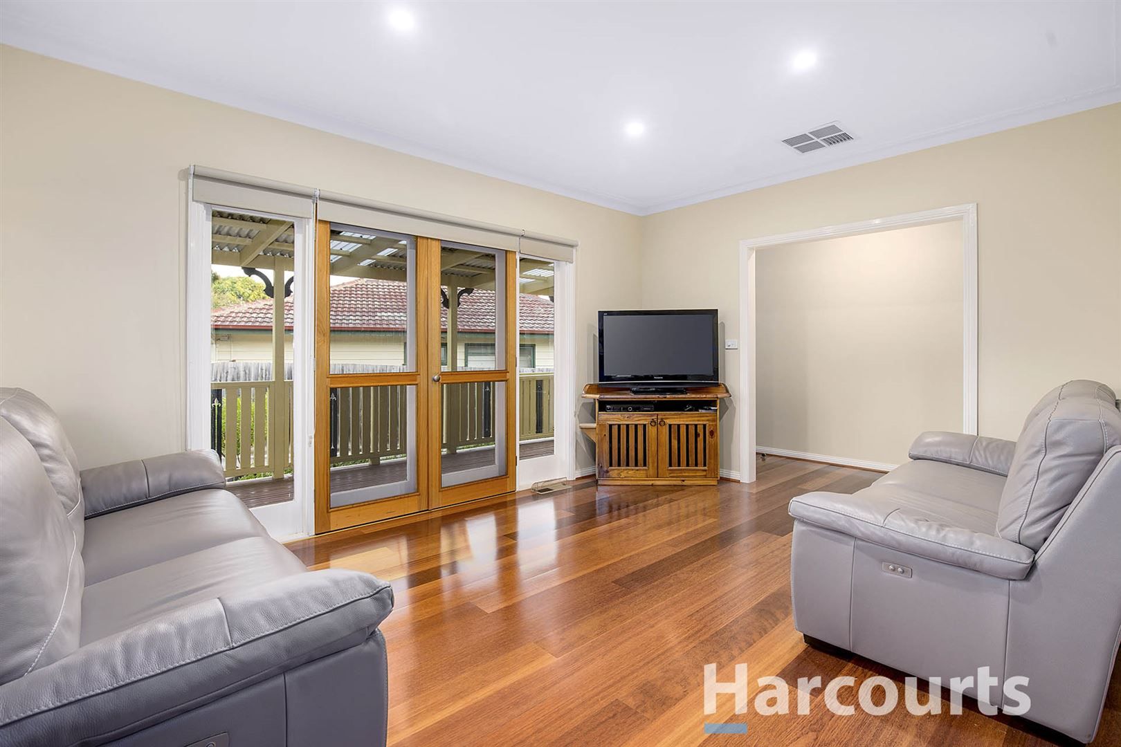 30 Flinders Crescent, Boronia VIC 3155, Image 2