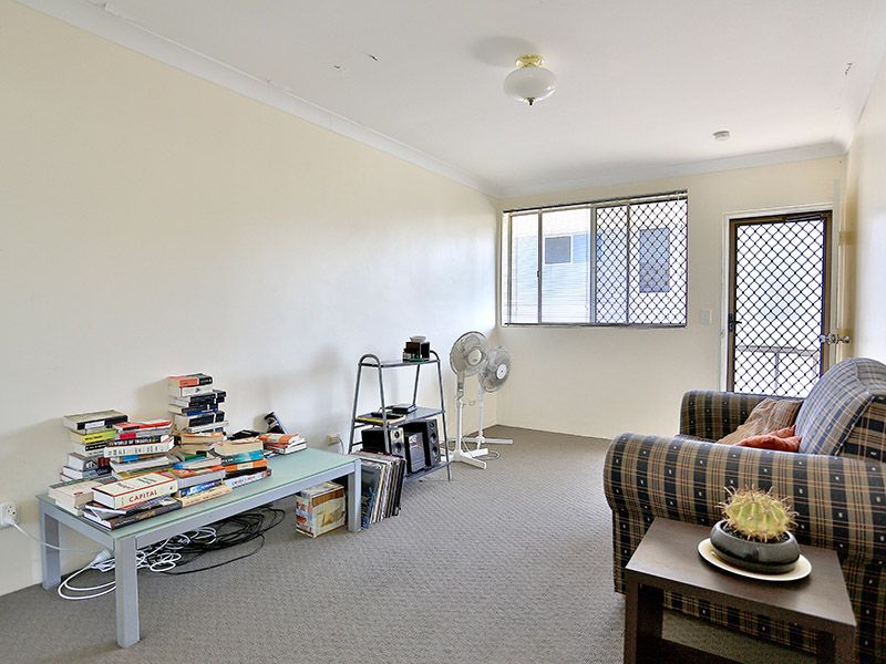 3/8 Harry Street, ZILLMERE QLD 4034, Image 2