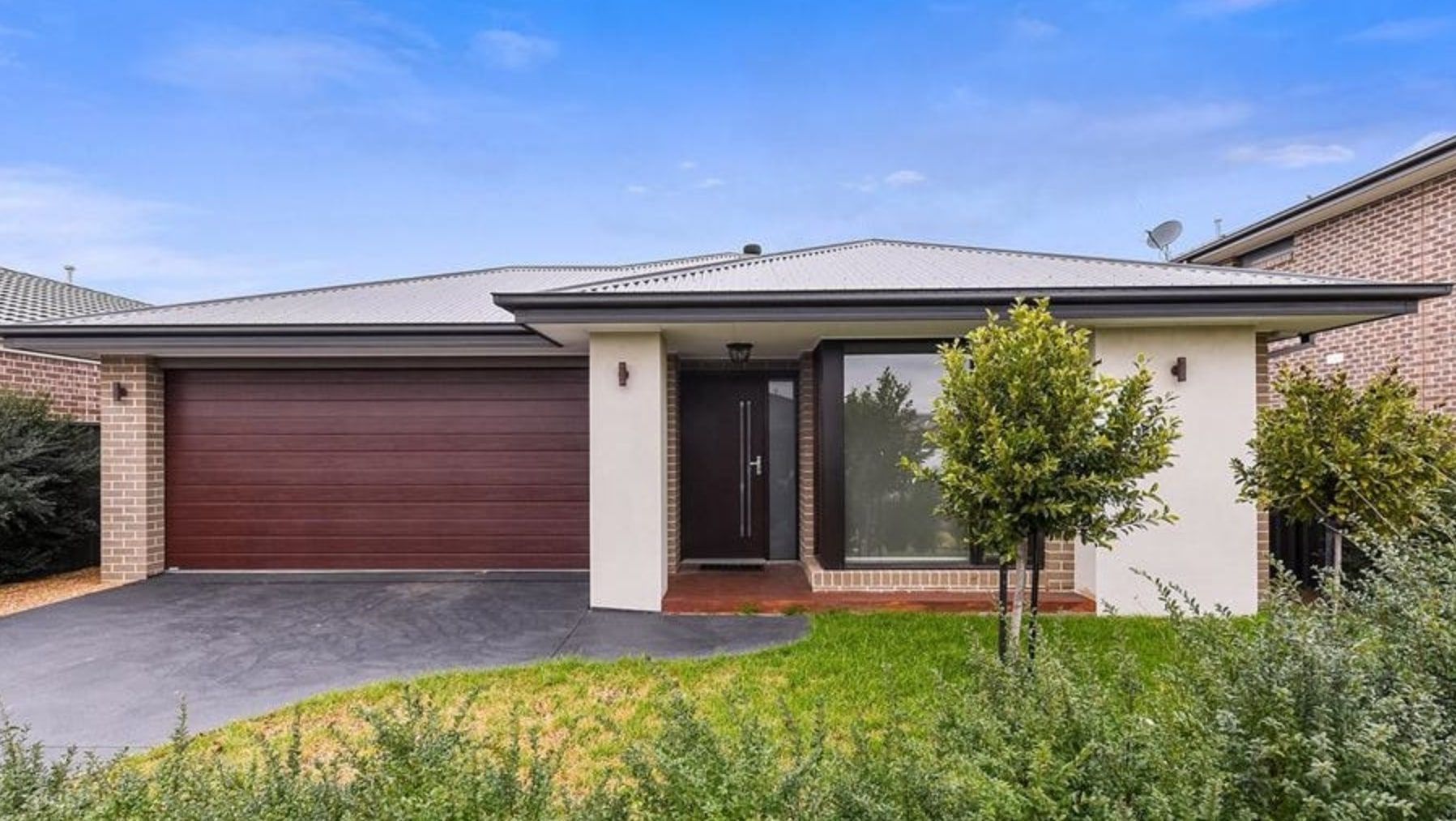 4 bedrooms House in 19 Guilfoylia Drive CRANBOURNE NORTH VIC, 3977