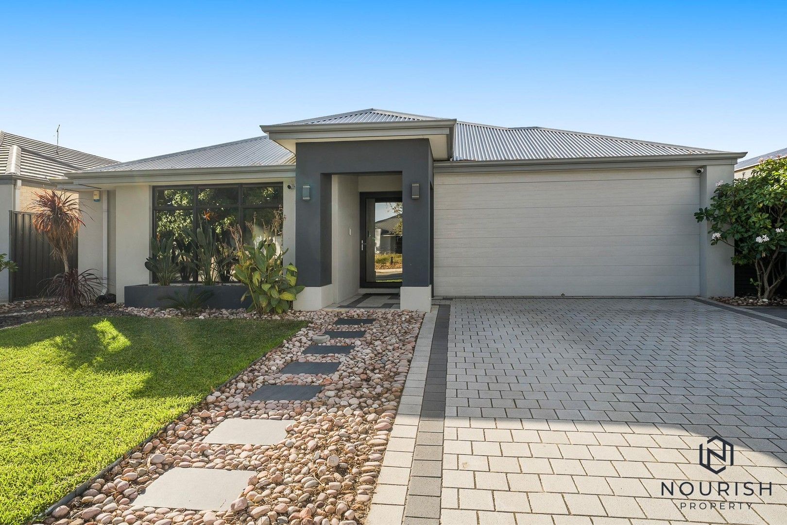 4 bedrooms House in 69 Windermere Boulevard AVELEY WA, 6069