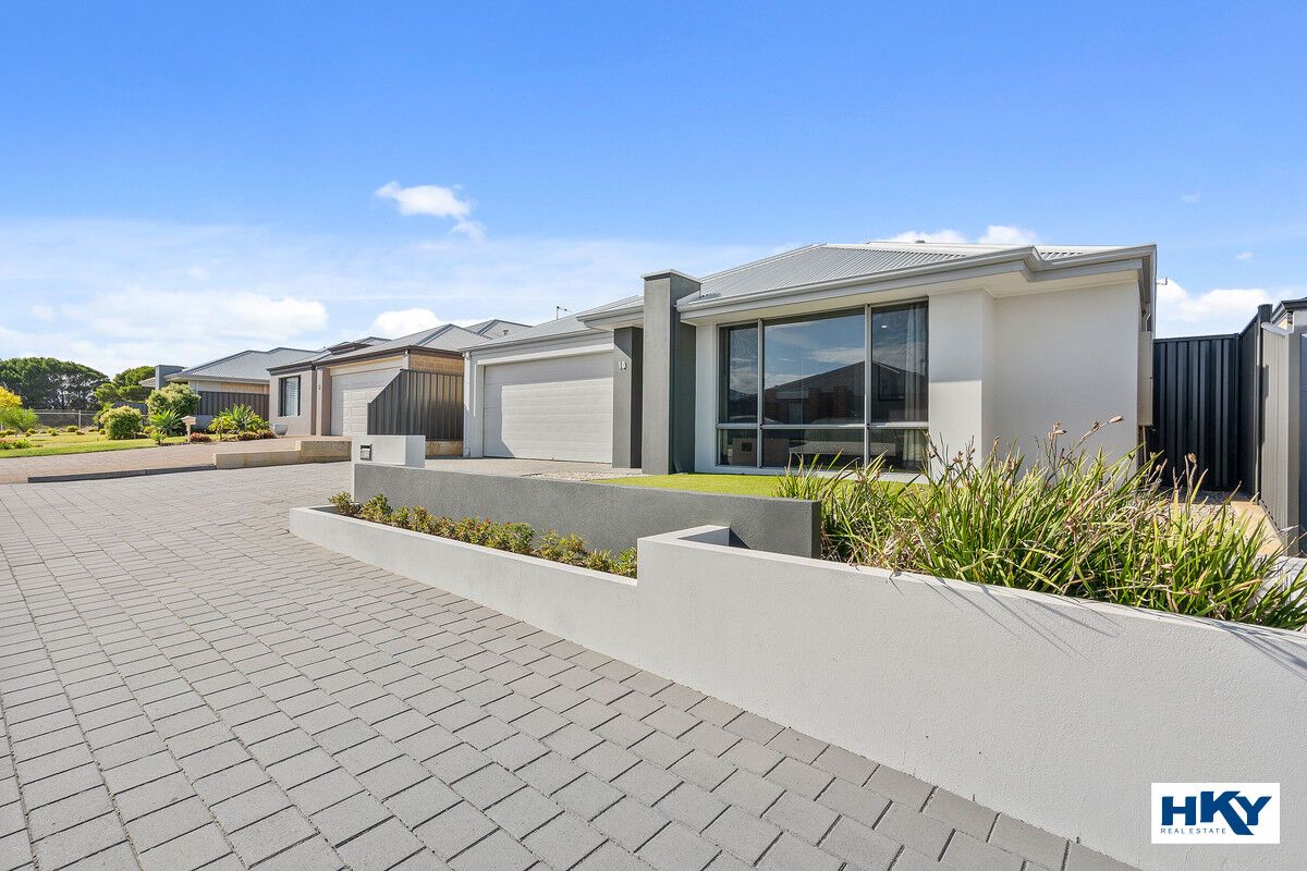 10 Medalist Terrace, Yanchep WA 6035, Image 0