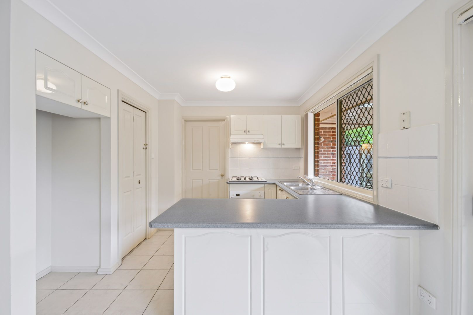 2/8 Bell Avenue, West Ryde NSW 2114, Image 2