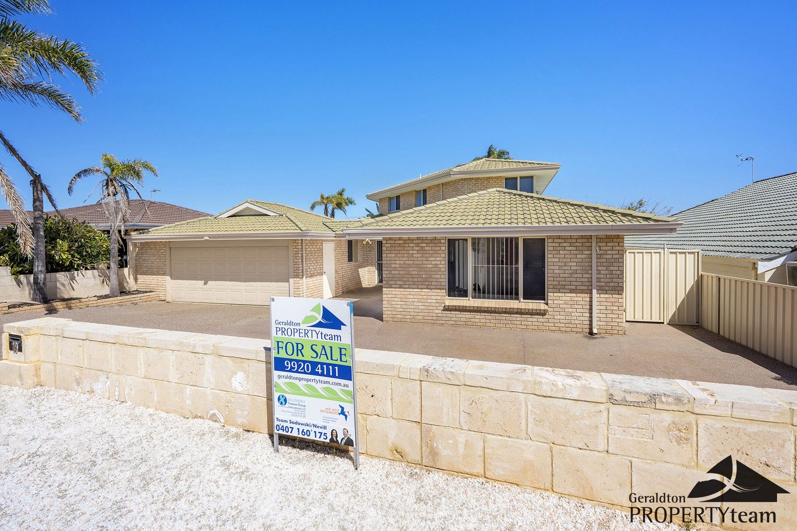 4 bedrooms House in 19 Ashton Close MOUNT TARCOOLA WA, 6530