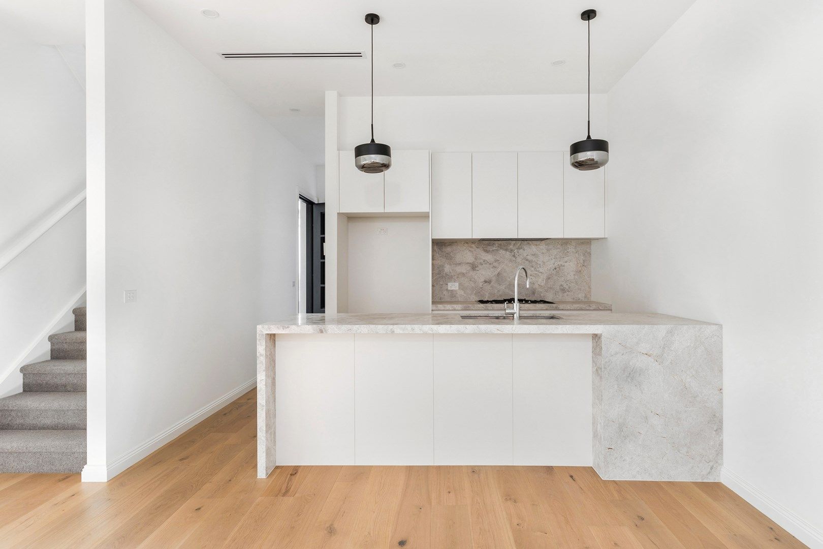 3 bedrooms Townhouse in 4/11 Lexton Road BOX HILL NORTH VIC, 3129