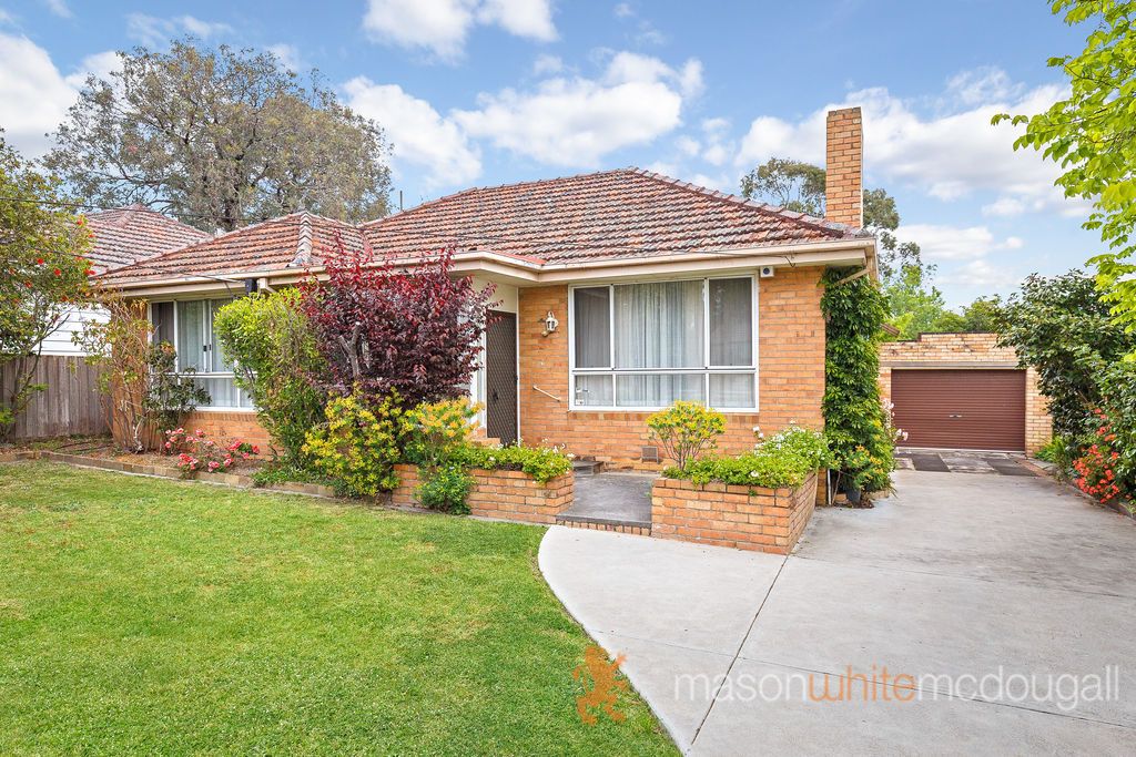 15 Roberts Avenue, Box Hill South VIC 3128, Image 1