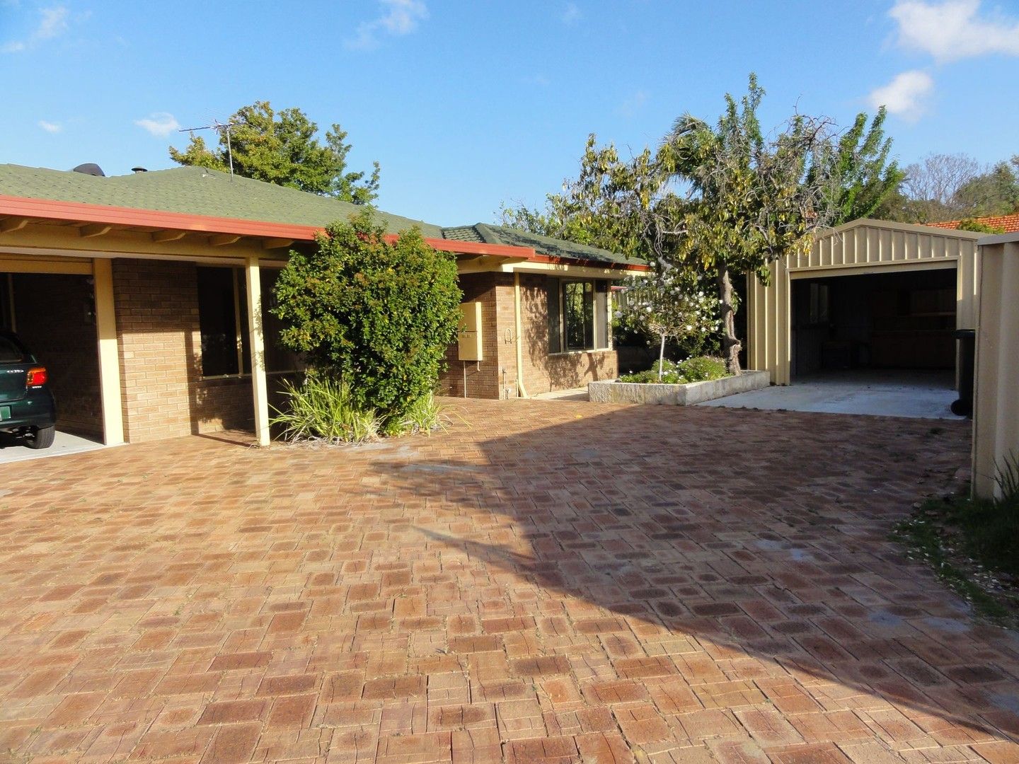 4 bedrooms House in 24 Karel Avenue WILLETTON WA, 6155