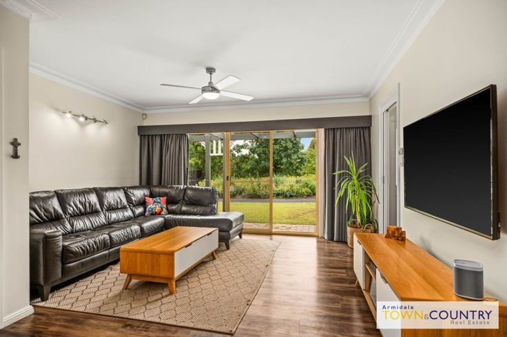 28 Westview Road, Armidale NSW 2350, Image 2