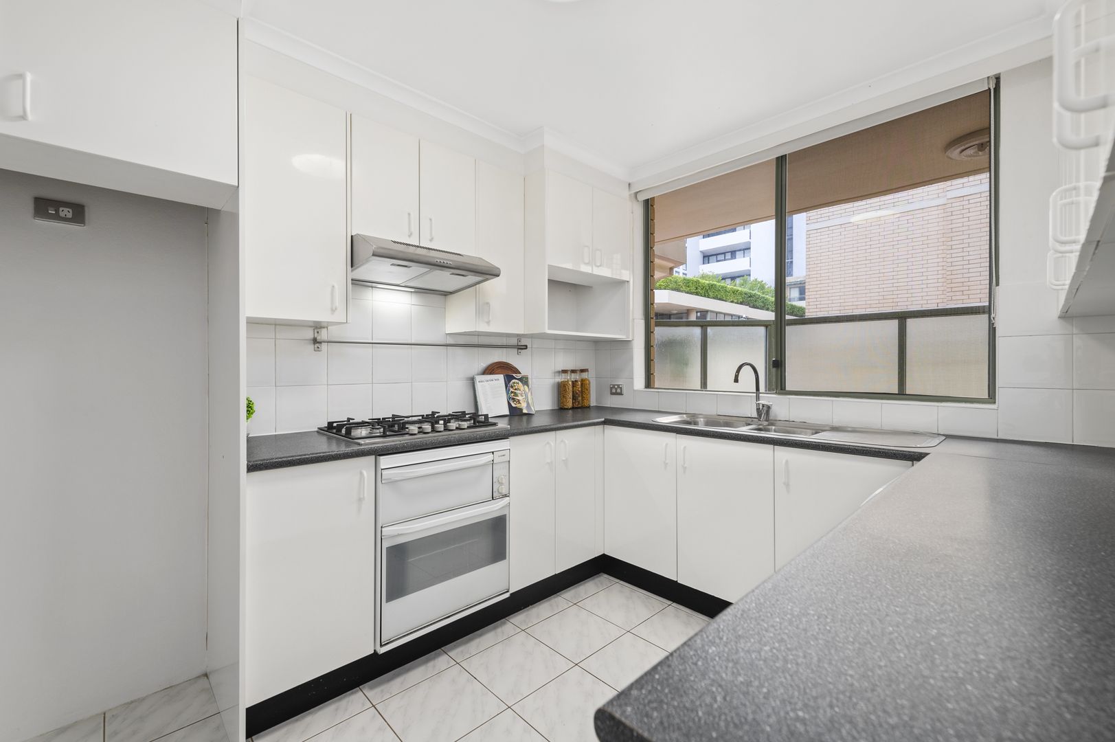 129/107-115 Pacific Highway, Hornsby NSW 2077, Image 2