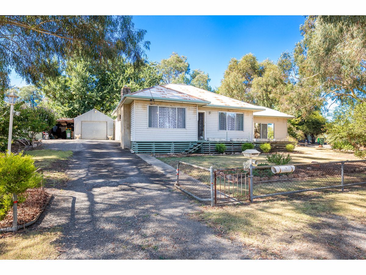 14 Bow Street, Chiltern VIC 3683, Image 0