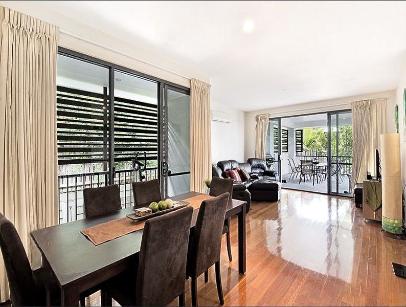 Bulimba QLD 4171, Image 1