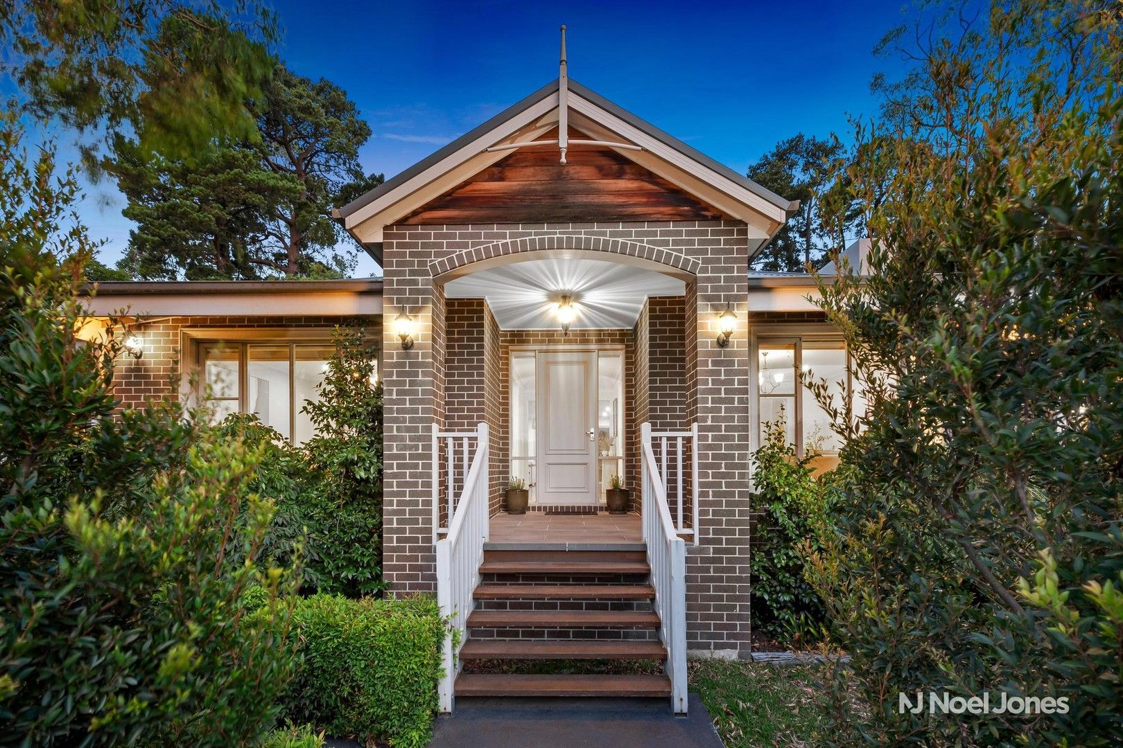 111 Cardigan Road, Mooroolbark VIC 3138 Domain