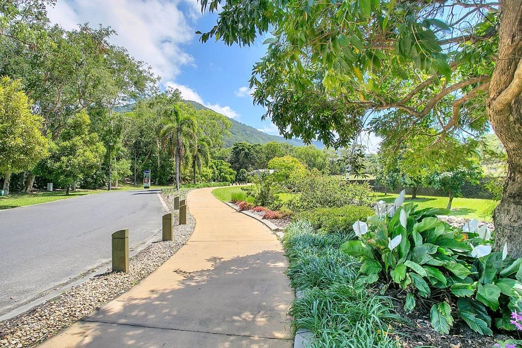 13 Canopy Way, Palm Cove QLD 4879, Image 2