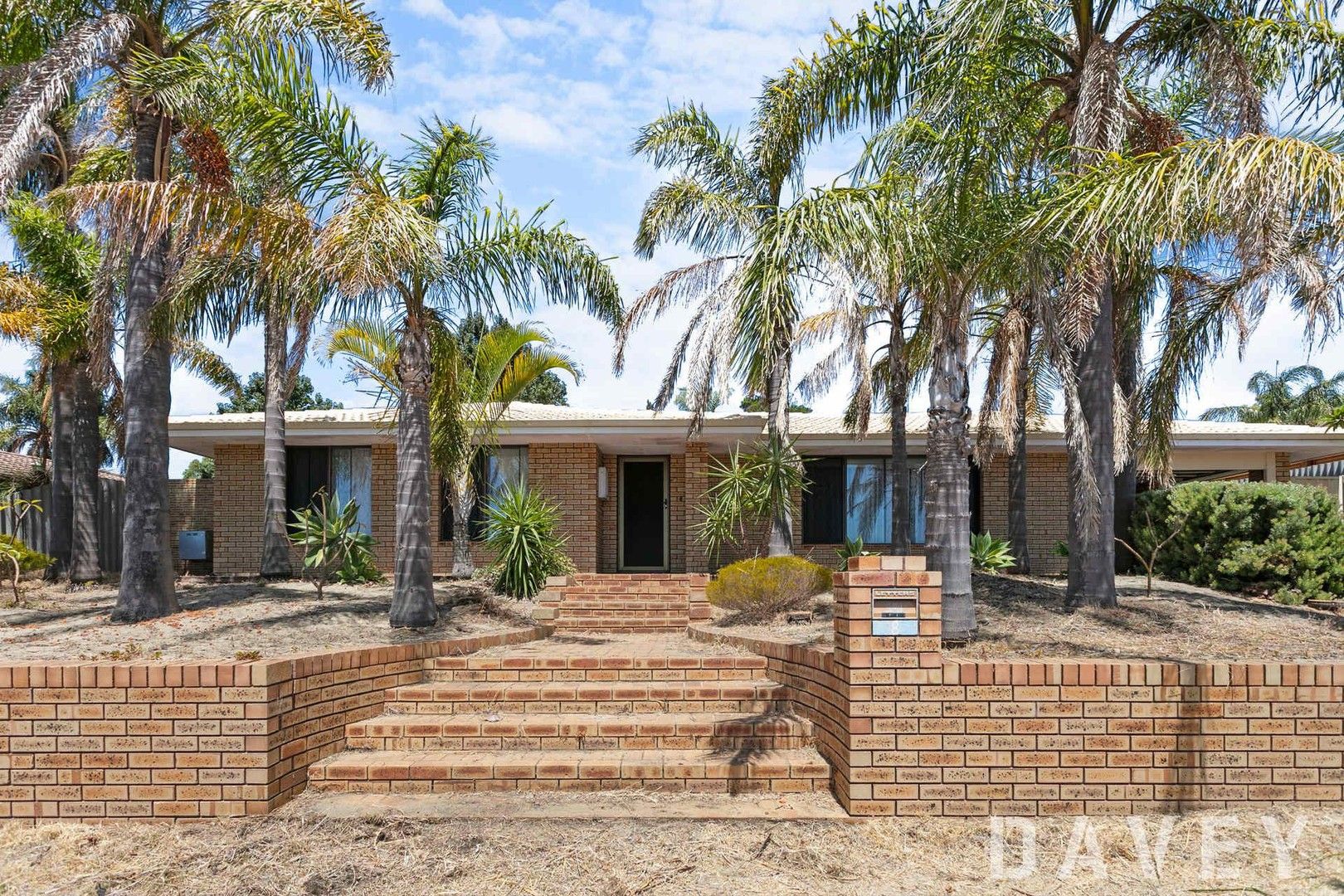 4 bedrooms House in  KINGSLEY WA, 6026