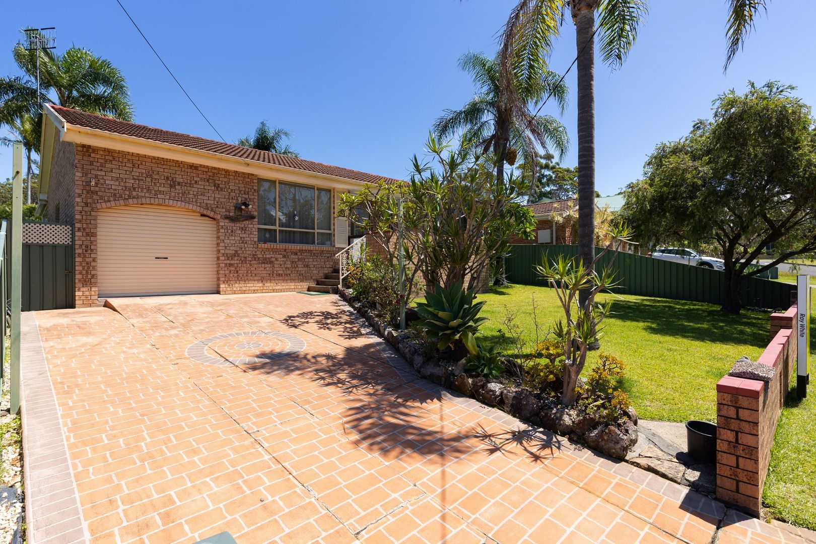 17 The Palisade, Manyana NSW 2539 Domain