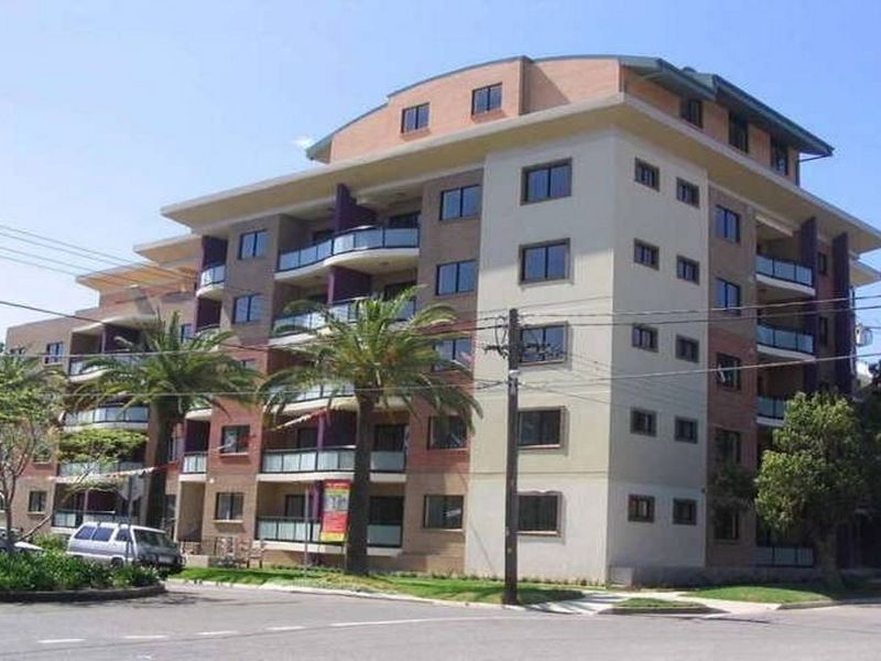 2 bedrooms Apartment / Unit / Flat in 21/8-16 Eighth Avenue CAMPSIE NSW, 2194