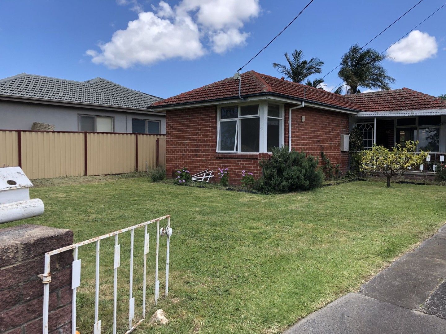 2 bedrooms House in 12 Sunline Ave NOBLE PARK NORTH VIC, 3174