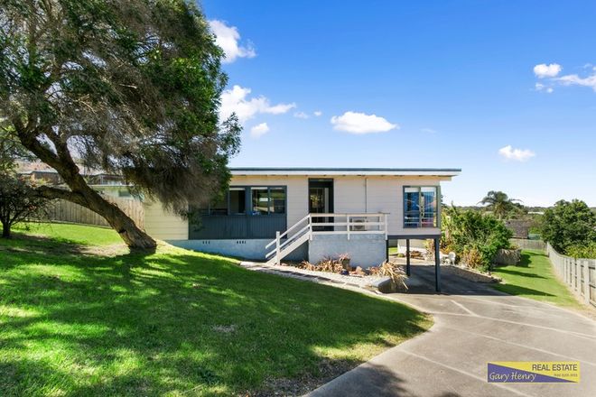 Picture of 102 Myer Street, LAKES ENTRANCE VIC 3909