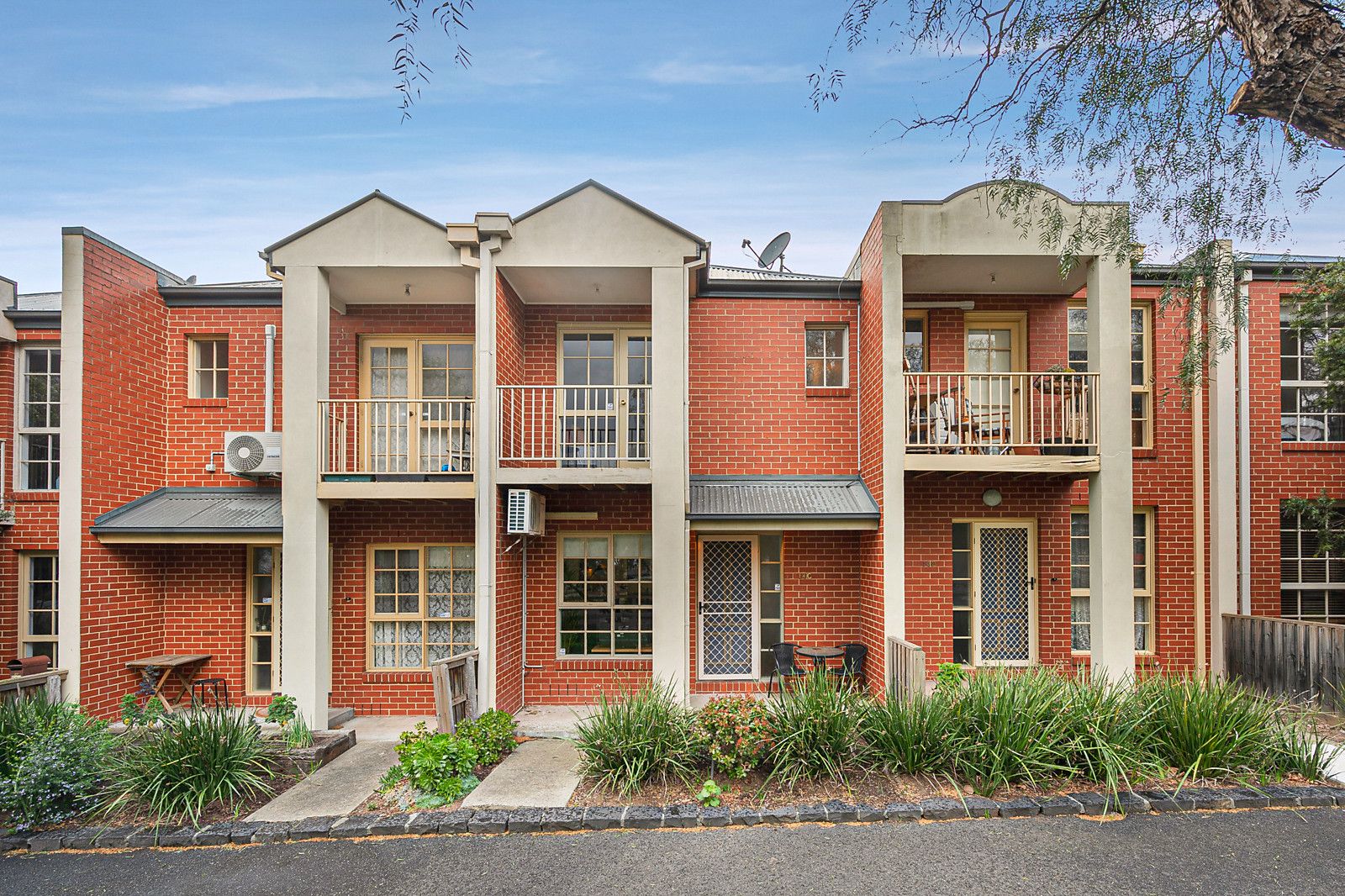 2 bedrooms Townhouse in 14C Calwell Street KENSINGTON VIC, 3031