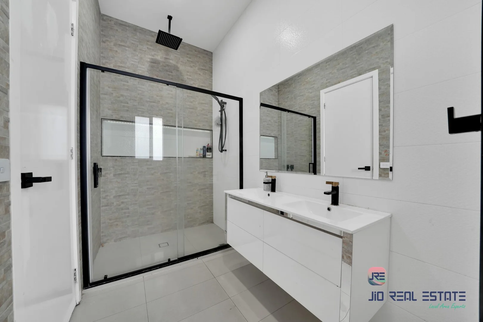 Additional image 18 of 13 Longshanks Street, Thornhill Park VIC 3335