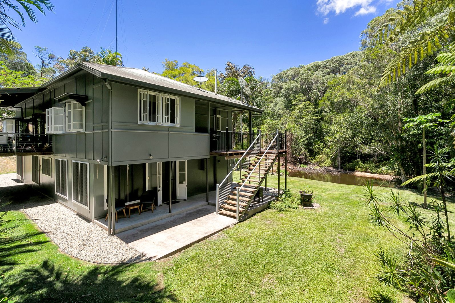 5 bedrooms House in 17 Leilas Way KURANDA QLD, 4881