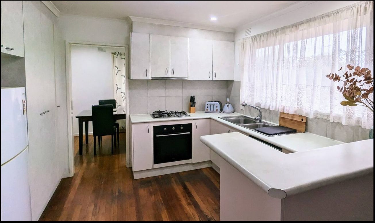 5 Vistula Court, Springvale South VIC 3172 House For Rent 625 Domain