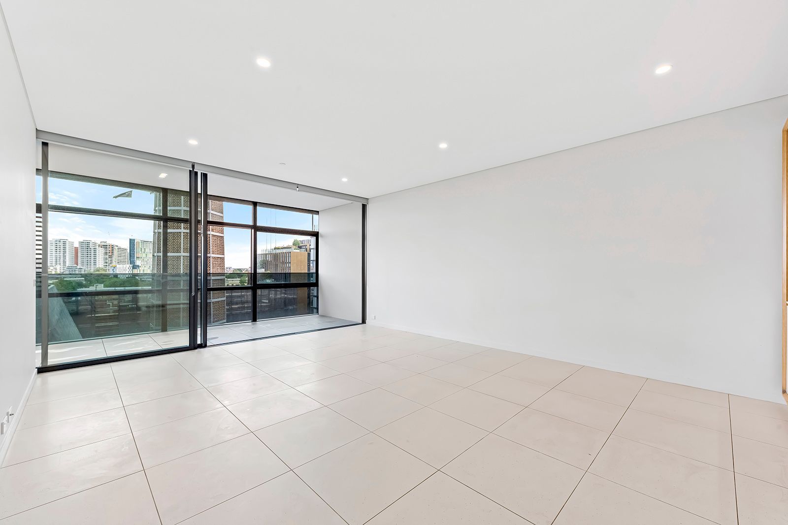 UNIT 904/1 CHIPPENDALE WAY, Chippendale NSW 2008, Image 2