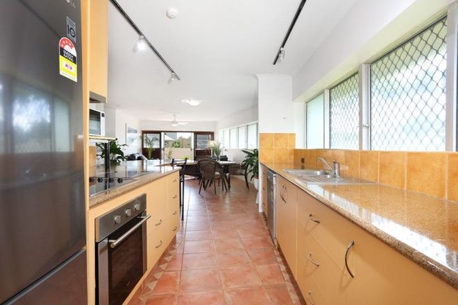 1/204 Ferny Avenue Main Beach 4217 - Image 6