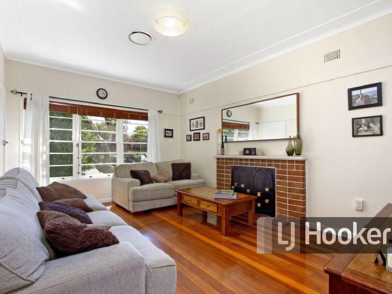 8 Gregory Place, HARRIS PARK NSW 2150, Image 2