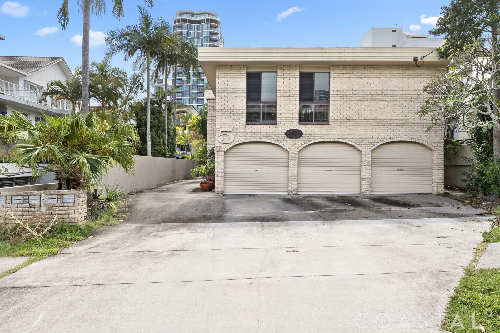 1/5 St Kilda Avenue, Broadbeach QLD 4218, Image 0