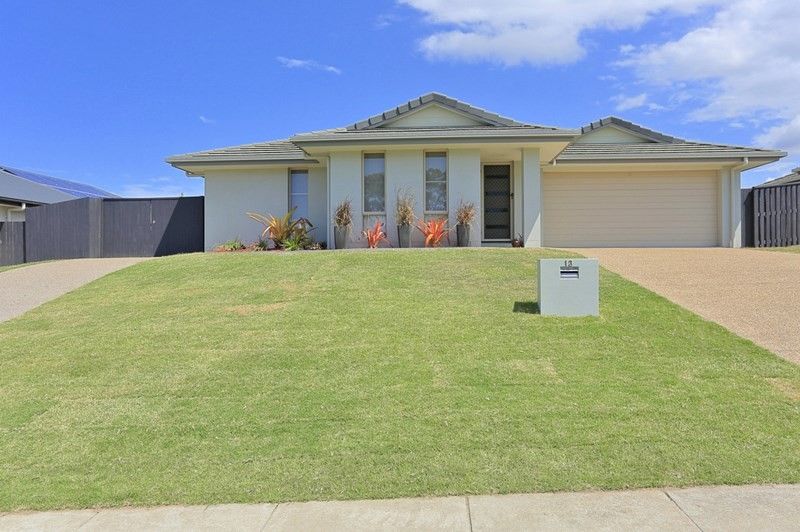 13 Parkhill Avenue, Wondunna QLD 4655