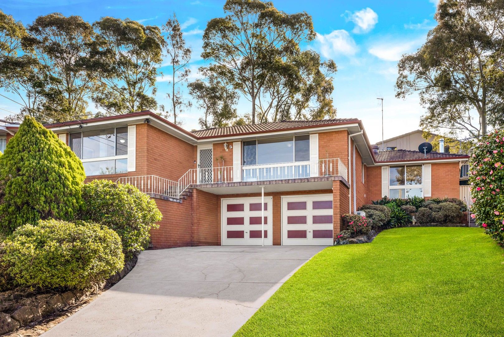 3 bedrooms House in 34 Cromarty Crescent WINSTON HILLS NSW, 2153