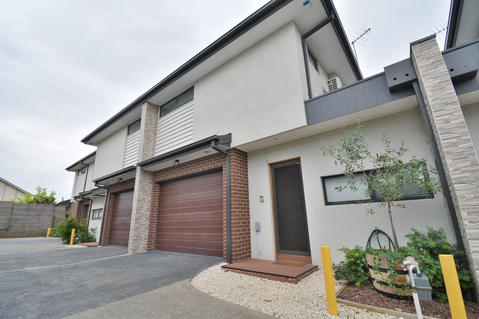 2 bedrooms Townhouse in 3/23 Win-Malee Street GLENROY VIC, 3046