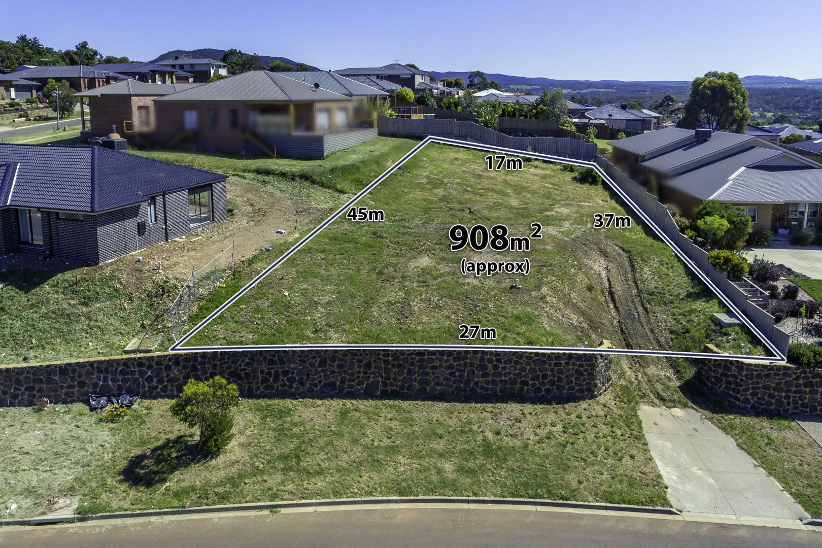 14 Darley Drive, Darley VIC 3340, Image 2