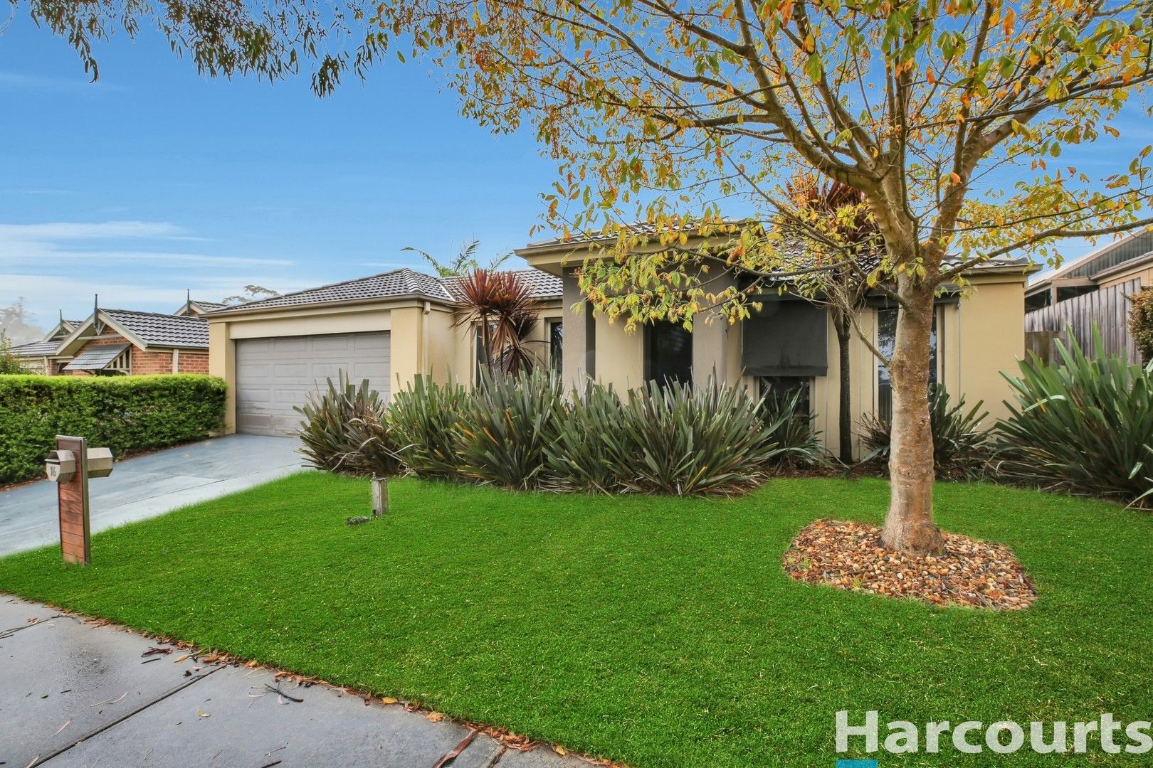 16 Rivendale Crescent, Drouin VIC 3818, Image 0