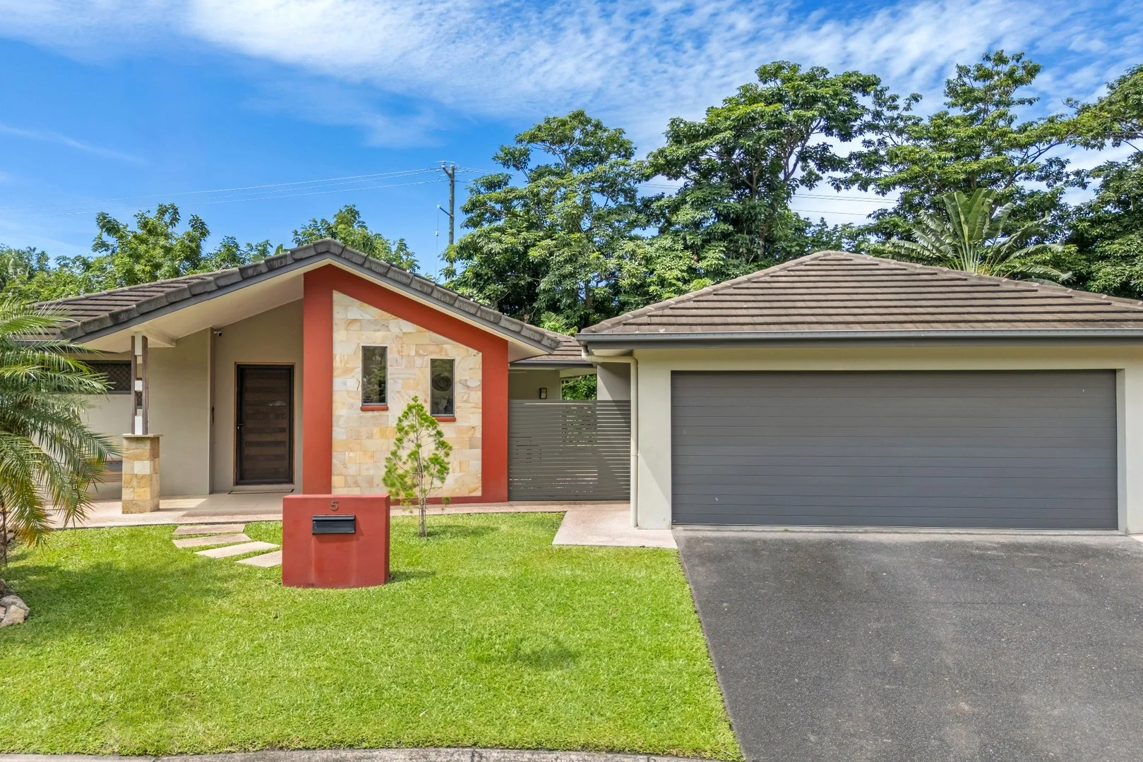 5 Latitude North, Kewarra Beach QLD 4879