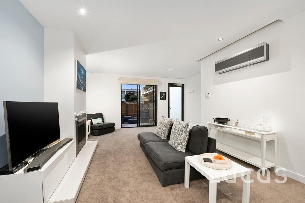 227/9 Wharf Street, Docklands VIC 3008, Image 1