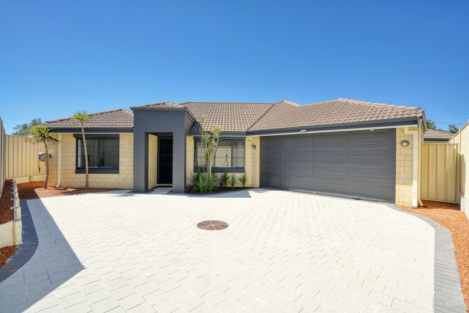 3 bedrooms House in 32b Goddard Way LANGFORD WA, 6147