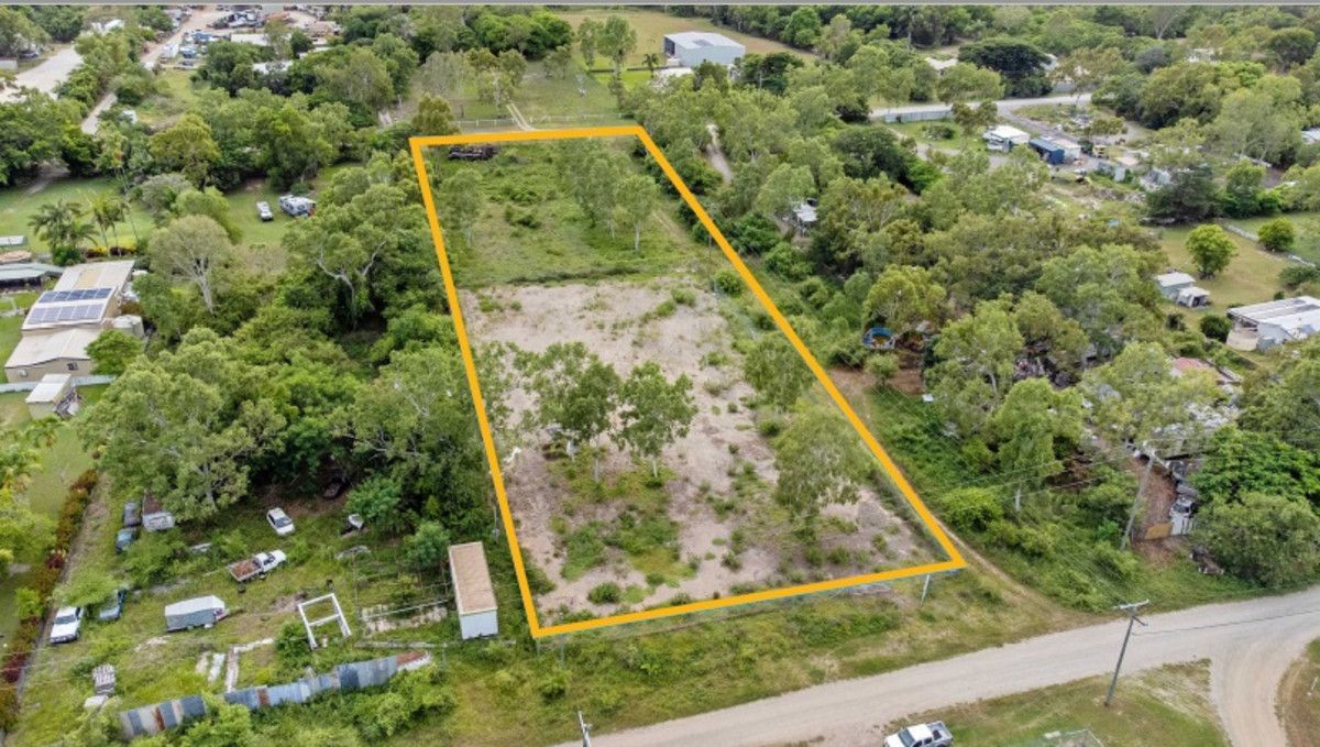 18 Ridge Street, Roseneath QLD 4811 Domain