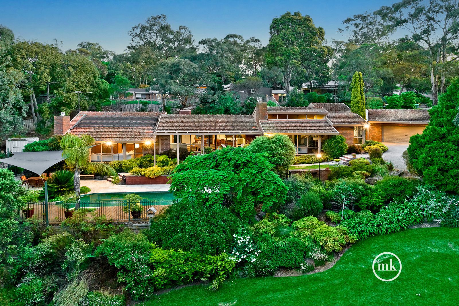 4 bedrooms House in 201 Old Eltham Road LOWER PLENTY VIC, 3093