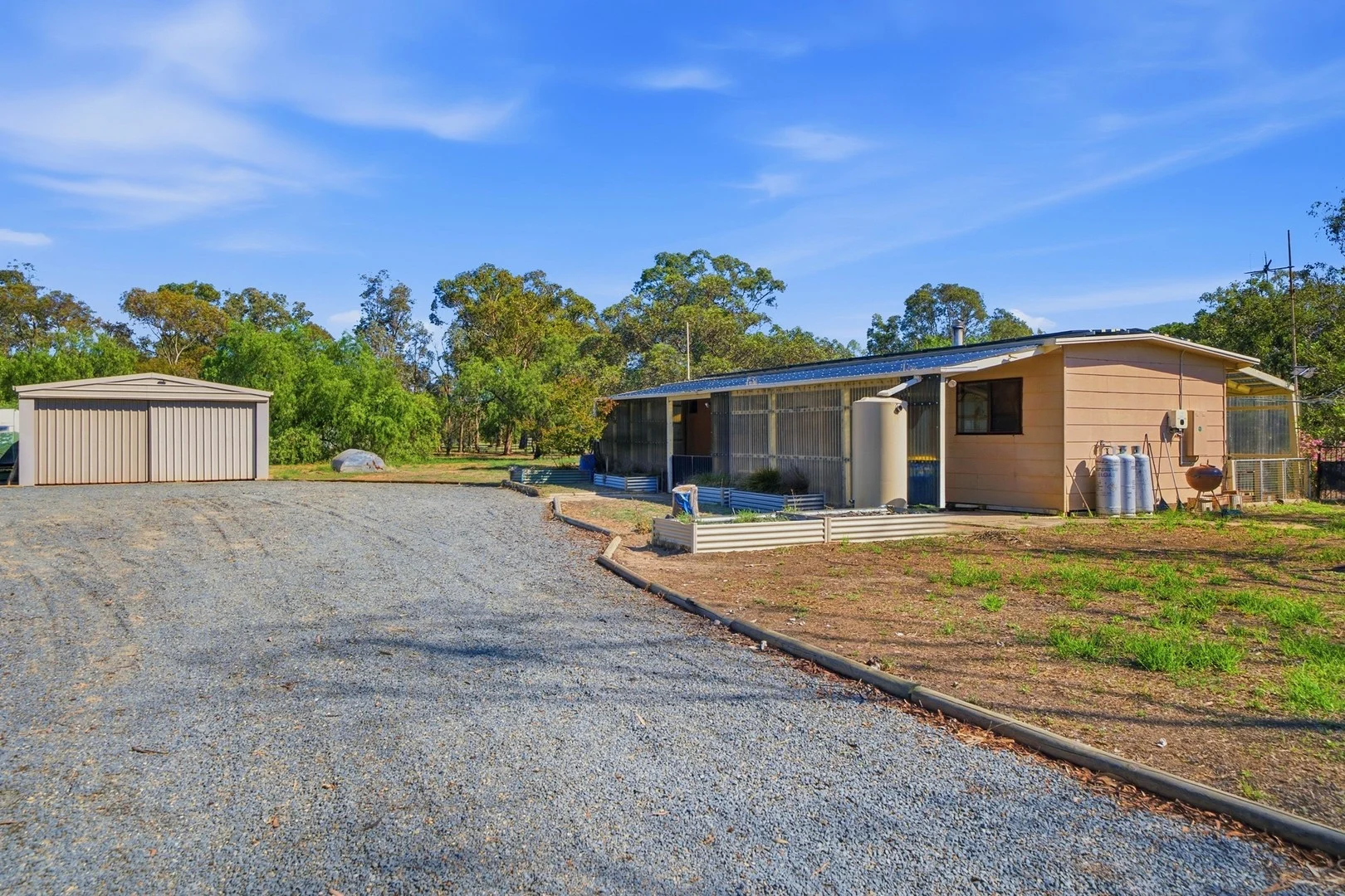 42 Greenfield Street, Bearii VIC 3641