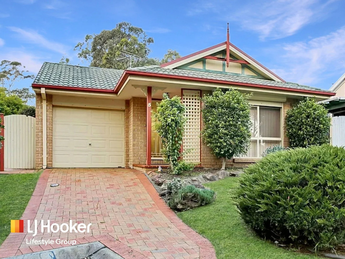 5 Baragil Mews, Mount Annan NSW 2567