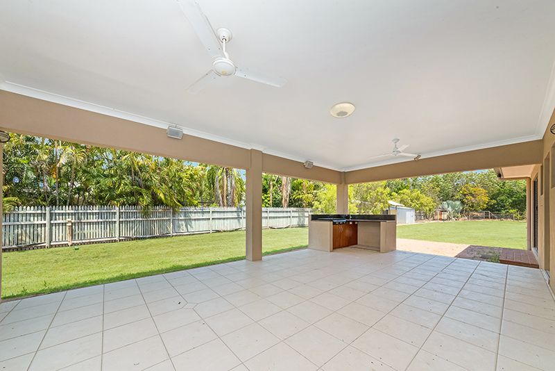 37 Coutts Drive, Bushland Beach QLD 4818, Image 2
