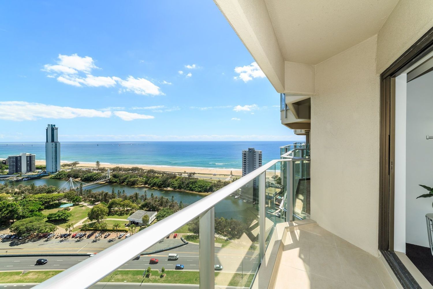 122/2 Admiralty Drive, Surfers Paradise QLD 4217
