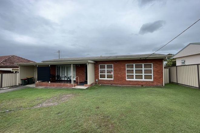 Picture of 4 Maiden Avenue, TAREE NSW 2430