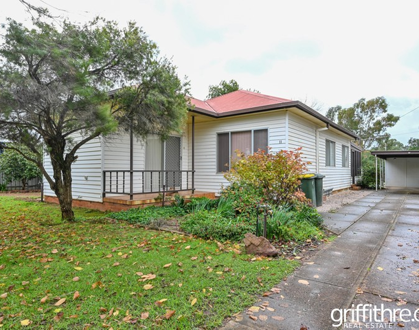 11 South Avenue, Yenda NSW 2681