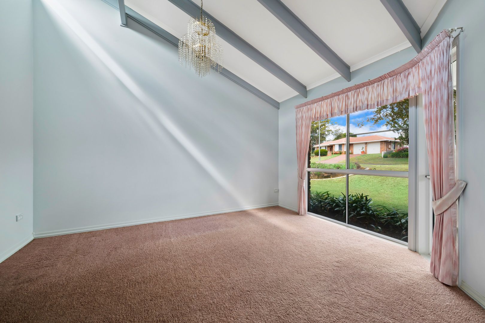 27 Wiangaree Drive, Rangeville QLD 4350, Image 2