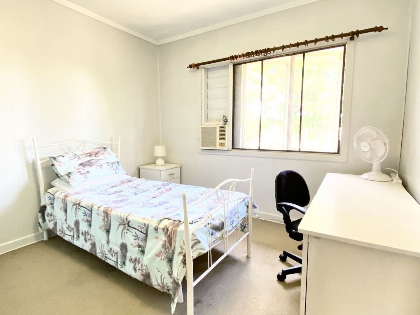 Room 1/188 Nyleta Street, Coopers Plains QLD 4108 Apartment For Rent