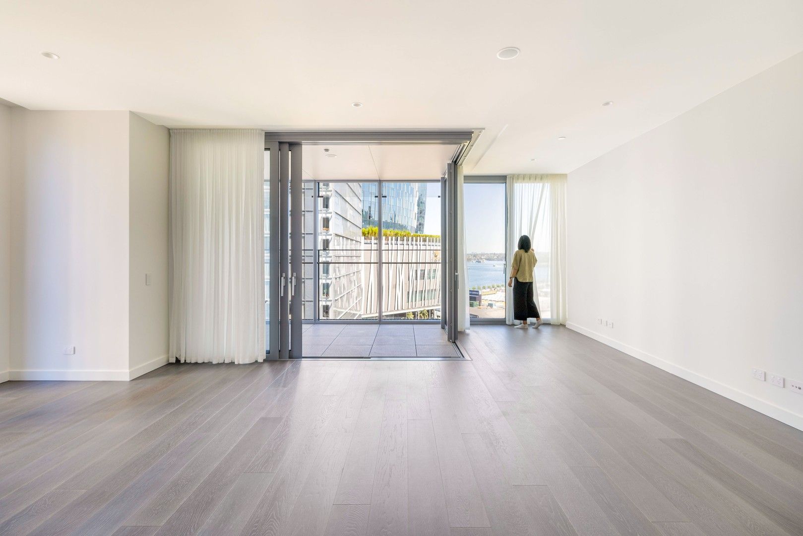2 bedrooms Apartment / Unit / Flat in 8A/6 Watermans Quay BARANGAROO NSW, 2000