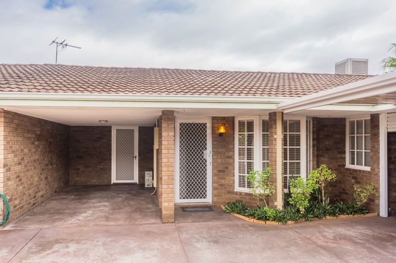 2/2 Wheatley Drive, Bull Creek WA 6149